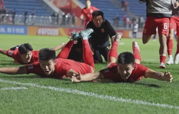 如何像游戏转职系统般突破职业瓶颈？