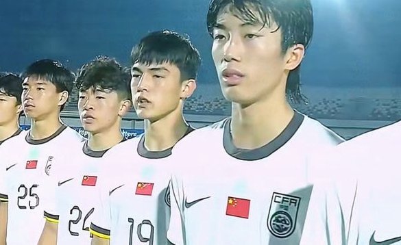 为何U17亚洲杯冷门新人频获首发？