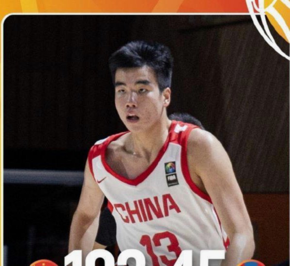 U-16最难得的是教练和球员全员在线！目测教练比安东尼奥强！